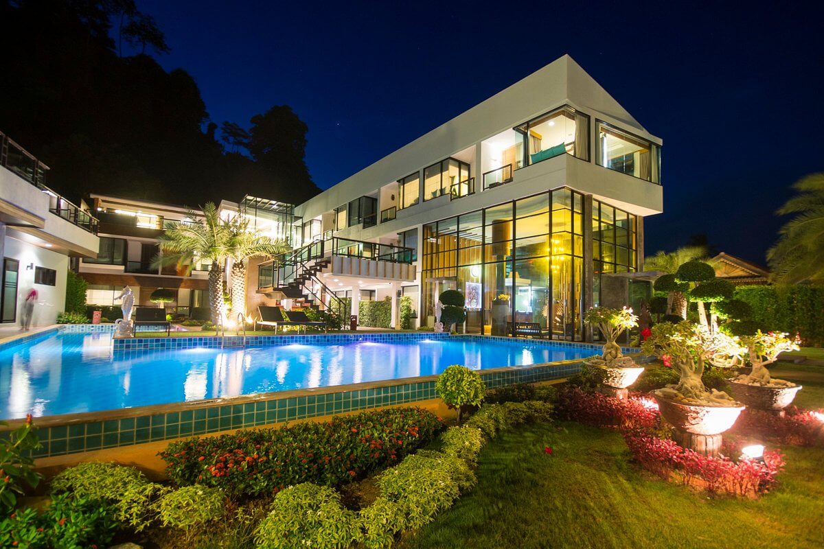 Phi Phi Nice Beach Hotel Hip***